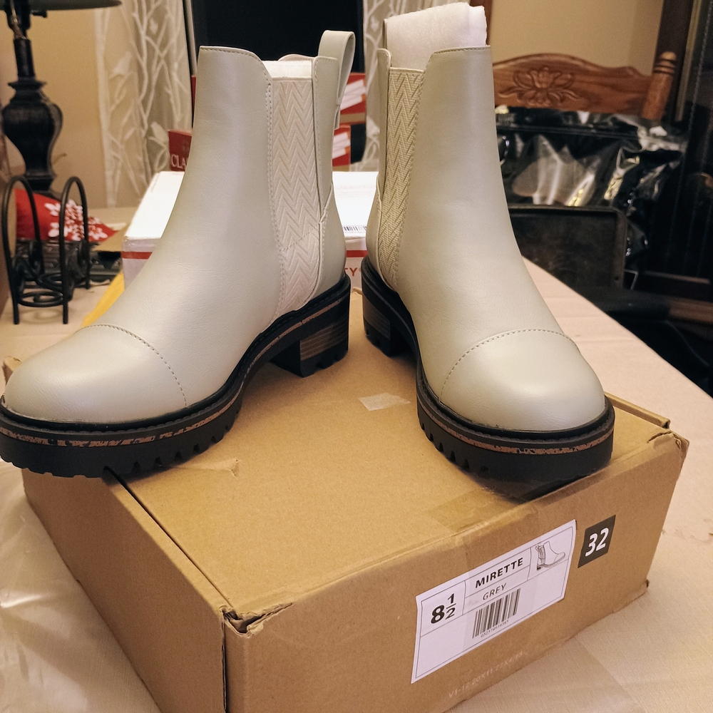 Women's Cream Ankle Boots